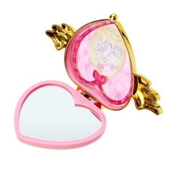 30th Anniverary Sailor Moon Eternal × Hello Kitty
Collaboration Compact Mirror - Picture 6 of 7